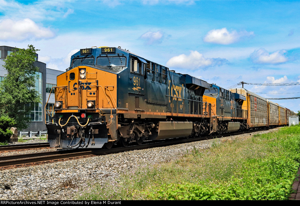 CSX 961 on I-168